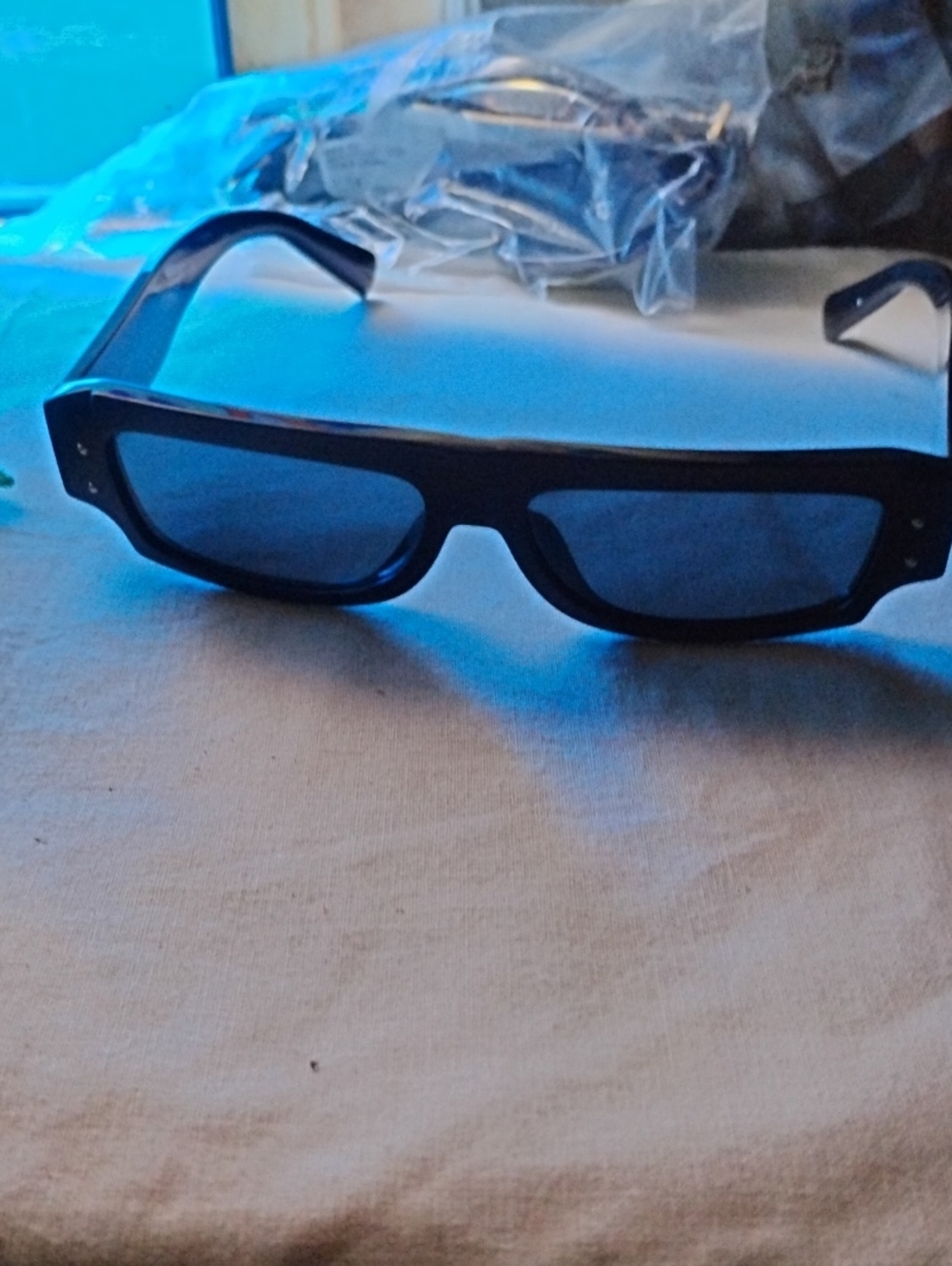 Men's Black Rectangular Designer Sunglasses - UV Shades Dolce Gabbana #4458